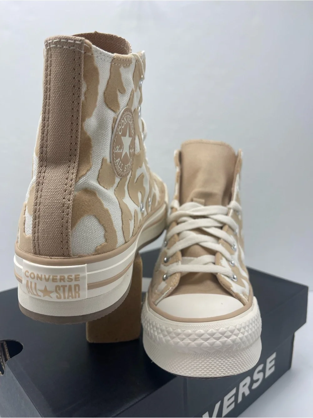 Converse WMNS CTAS EVA LIFT HI EGRET/WARM QUARRY/EGRET A11112C Platform Sneakers